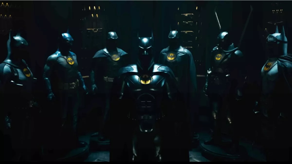 The Flash: il Batman di Michael Keaton 'smascherato' dal merchandise ufficiale