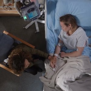 Station 19, stagione 6: Jayna Lee Ortiz e Danielle Savre in una scena del settimo episodio