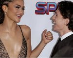 Zendaya e Tom Holland sempre più innamorati tra anelli e vestiti con incise e cucite le rispettive iniziali