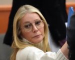 Gwyneth Paltrow derisa per il suo 'look da serial killer' durante il processo per l'incidente sciistico