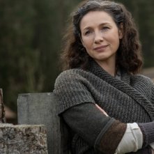 Outlander 7: Caitriona Balfe in una foto della serie