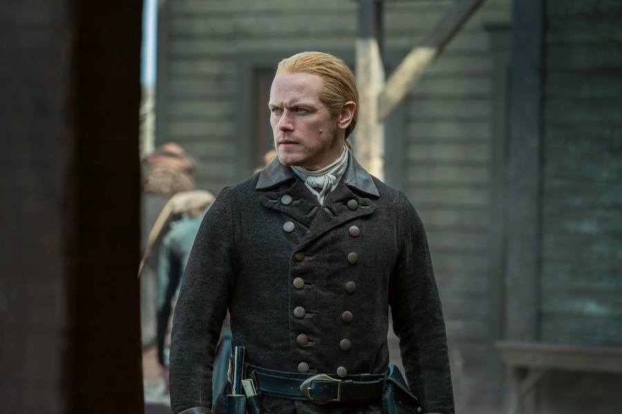 Sam Heughan Jamie Fraser Ols7 701 033022 0240 A 1800X1200