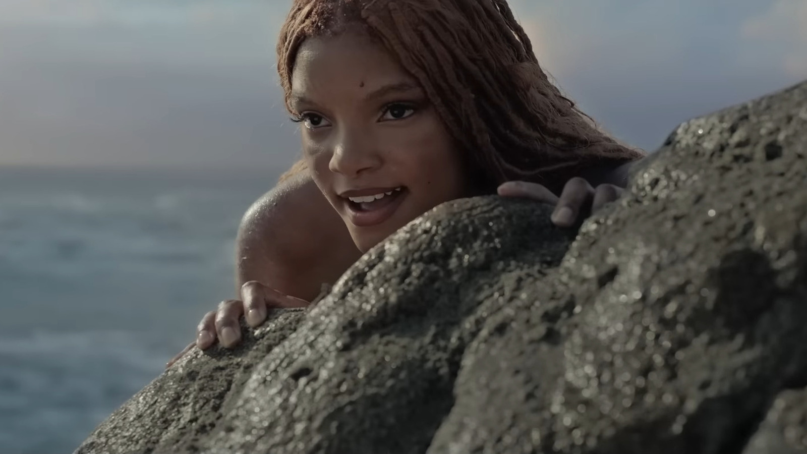 The Little Mermaid, Halle Bailey: "My Ariel is different, she doesn't leave the ocean for a boy"