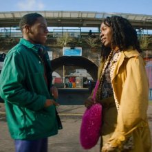 Ritrovarsi in Rye Lane: David Jonsson e Vivian Oparah in una scena