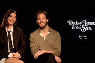 Daisy Jones & The Six: intervista a Sam Claflin e Camila Morrone