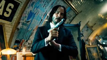 John Wick 4 Keanu Reeves Carica Pistola