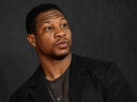 Jonathan Majors 'aggressore sociopatico', sul web spuntano nuove accuse contro l'attore