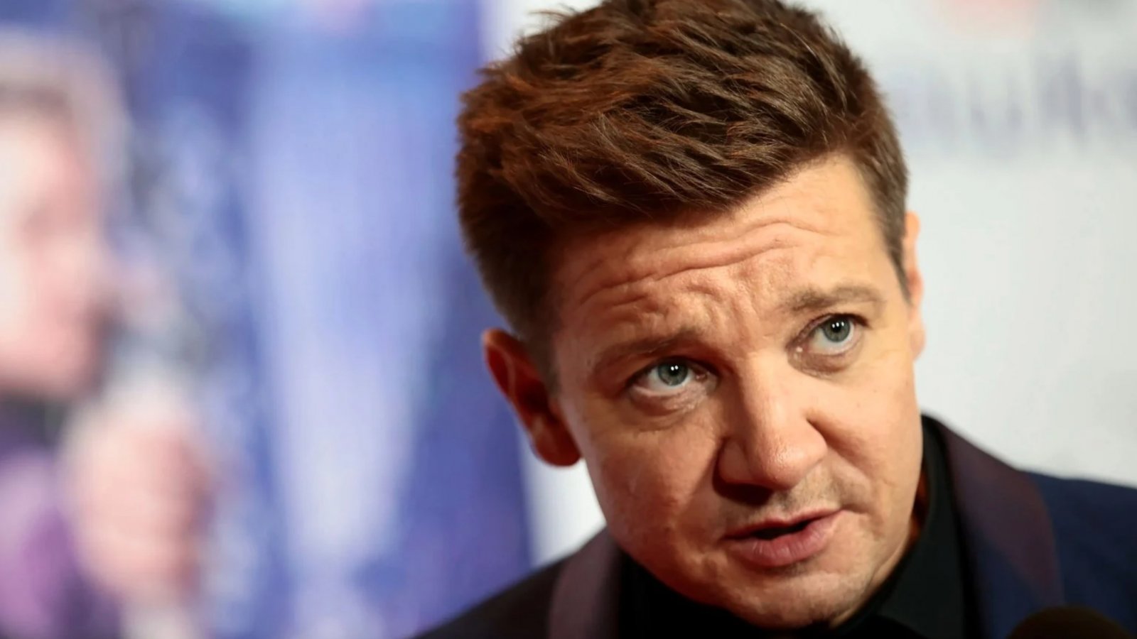 Jeremy Renner walks again after crash: "Now my body needs to rest and recover" (VIDEO)