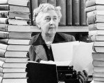 Agatha Christie: Poirot, Miss Marple e gli altri classici riscritti per non offendere la sensibilità moderna
