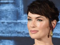 Lena Headey sarà la protagonista della serie western The Abandons, ideata da Kurt Sutter per Netflix