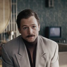 Tetris: un primo piano di Taron Egerton