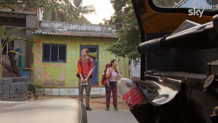 Pechino Express - La Via Delle Indie - Istruiti Non Trovano Il Passaggio