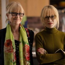 La verità secondo Maureen K.: Maureen Kearney e Isabelle Huppert in una foto