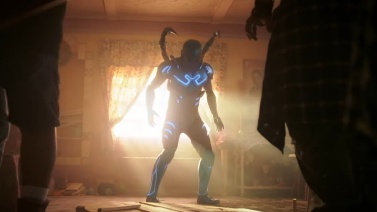 Blue Beetle: magia, azione ed effetti speciali nel trailer del film DC