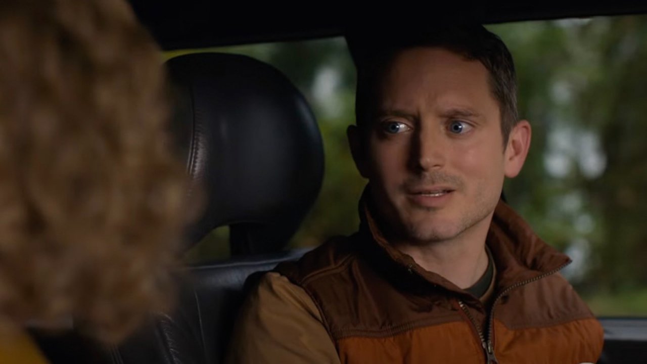 Yellowjackets 2: Elijah Wood nel trailer del terzo episodio della seconda stagione (VIDEO)