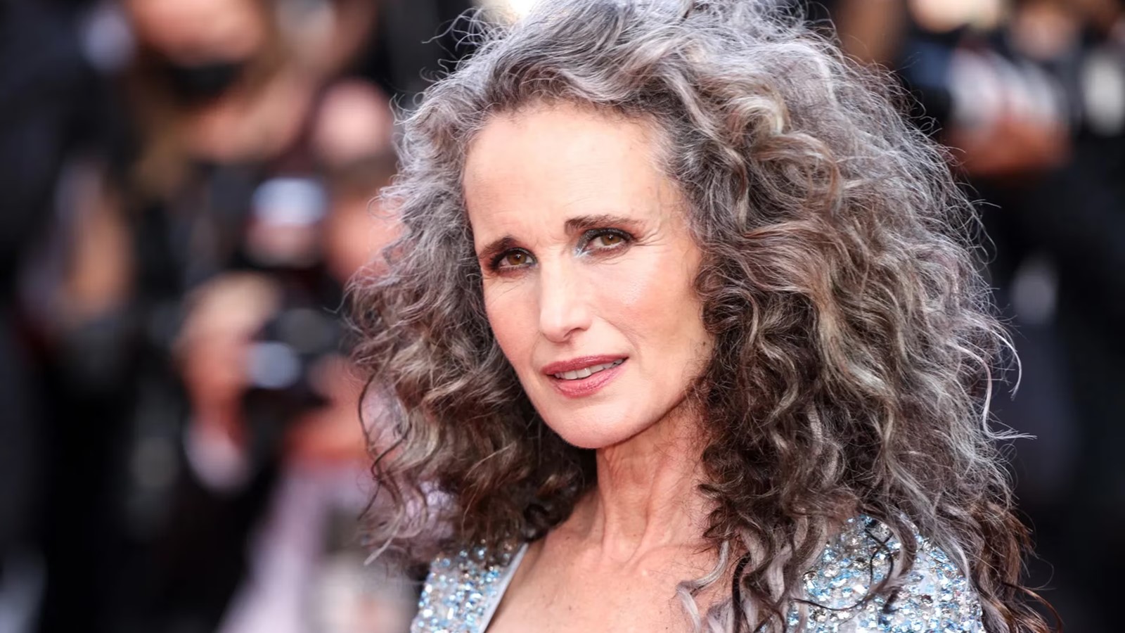 Goodrich: Andie MacDowell tra i nuovi arrivi nel cast del film con Mila Kunis e Michael Keaton