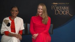 The Portable Door: intervista Miranda Otto e Sophia Wilde