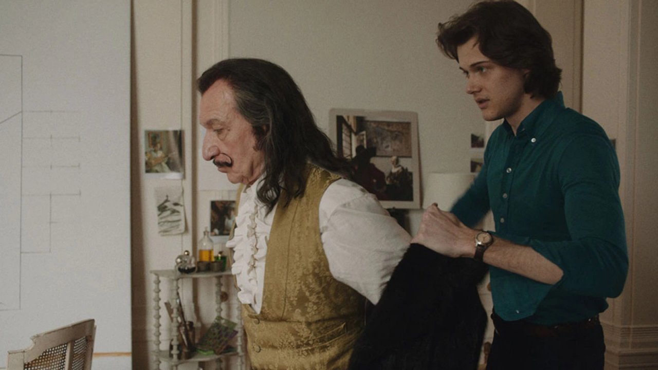 Dalíland: il trailer del film con Ezra Miller e Ben Kingsley