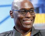 Lance Reddick, la famiglia contesta la causa della morte: 'Non è stata nemmeno eseguita l'autopsia'