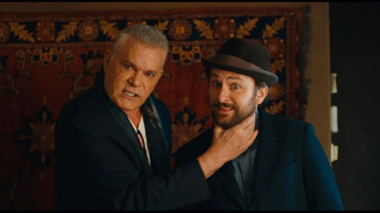 Fool's Paradise, Charlie Day è una star del cinema (e il suo sosia) nel trailer del film di cui è regista