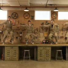 Grease: Rise of the Pink Ladies - il cast in una scena