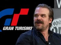 Gran Turismo: David Harbour nella nuova immagine del film tratto dal videogame