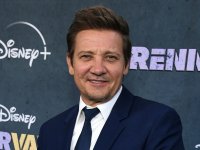 Jeremy Renner, il suo personal trainer rivela: 'Aveva dolori terribili e non riusciva a dormire'