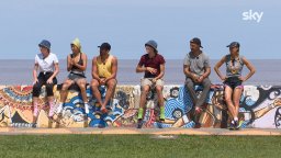 Pechino Express - Lungo La Via Delle Indie - Clip -Il Crampo Di Barbara, Le Critiche Dei Novelli Sposi