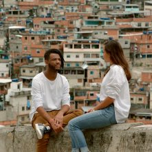 Bigger Than Us - Un mondo insieme: una scena del documentario