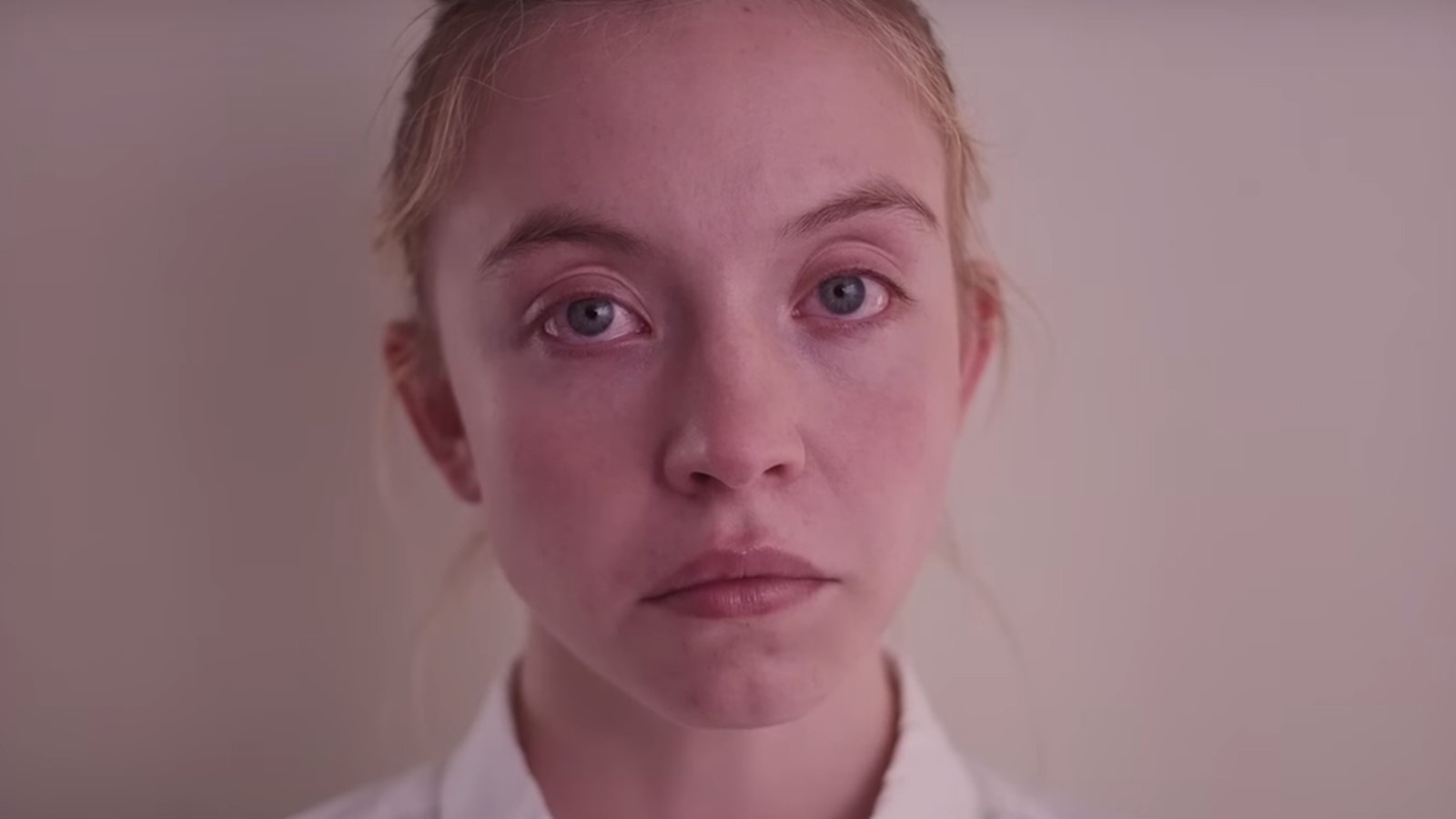 Sydney Sweeney nel teaser di Reality, film prodotto per HBO