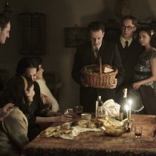 A Small Light: una scena