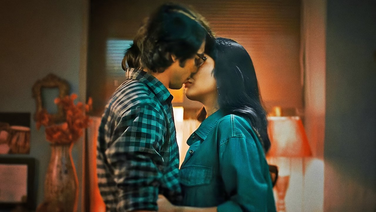 Tooth Pari - Il morso dell'amore, la recensione: amore e morsi a Calcutta