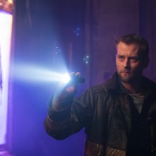 Fuoco assassino 2: Joe Anderson in una scena del film