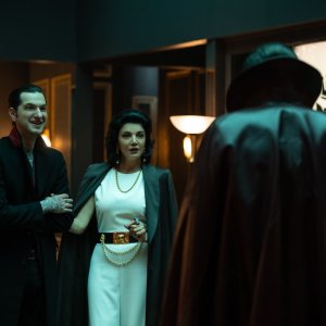 Renfield: Shohreh Aghdashloo durante una scena del film