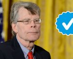 Stephen King: Elon Musk paga di persona la sua spunta blu su Twitter, ma Fiorello si arrabbia