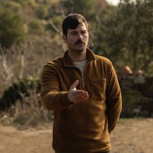 La stretta del passato: Kivanc Tatlitug in una foto