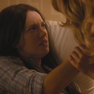 Jane the Virgin: Yael Groblas in una scena della serie