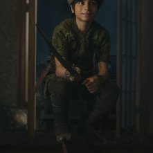 Peter Pan & Wendy: Alexander Molony in una scena del film