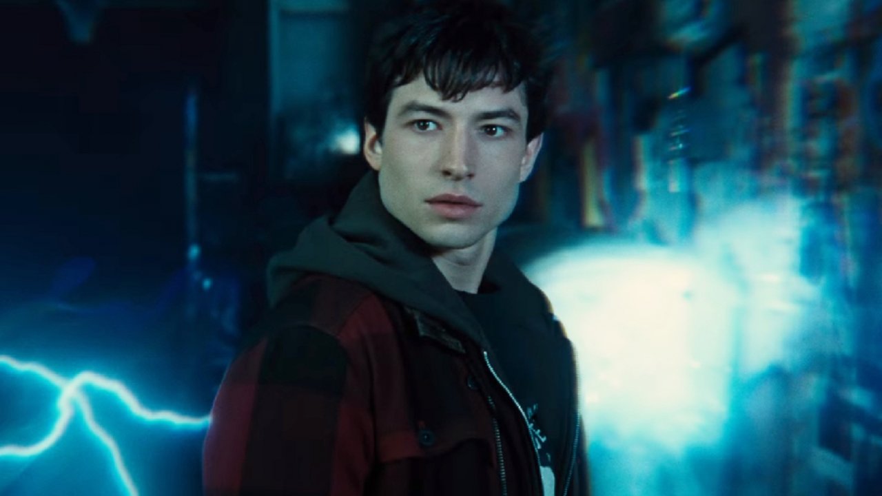 The Flash, Andy Muschietti su Ezra Miller: 'Speriamo migliori presto, ci sta lavorando con impegno'