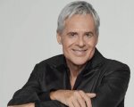 Claudio Baglioni: trailer e poster del film Tutti su! Buon compleanno Claudio, al cinema dal 15 al 17 maggio
