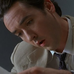 Con Air: John Cusack in una scena del film