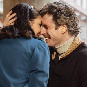 La quattordicesima domenica del tempo ordinario: Lodo Guenzi, Camilla Ciraolo in una scena