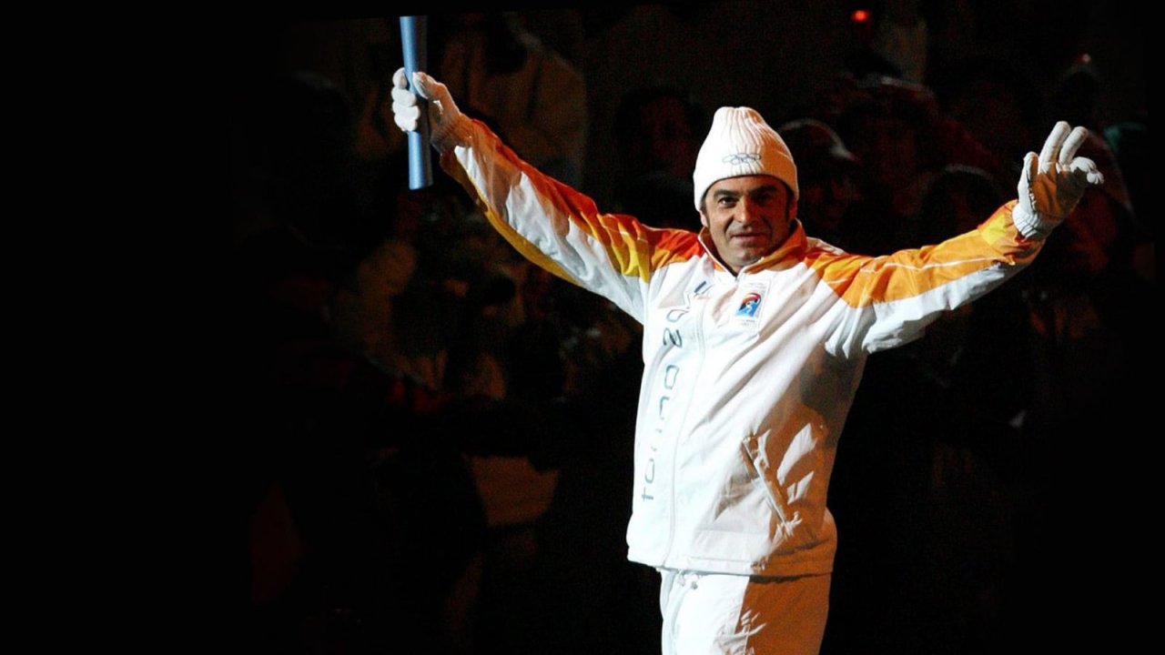 Alberto Tomba: Vincere in salita, la recensione: un Ufo che è atterrato sul pianeta sci da un altro mondo