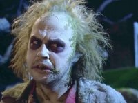 Beetlejuice 2, Danny Elfman difende il ritorno di Michael Keaton: 'Sembrava già che avesse 150 anni'