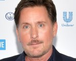 Emilio Estevez: 'Laurence Fishburne mi ha salvato la vita mentre mio padre Martin Sheen girava Apocalypse Now'