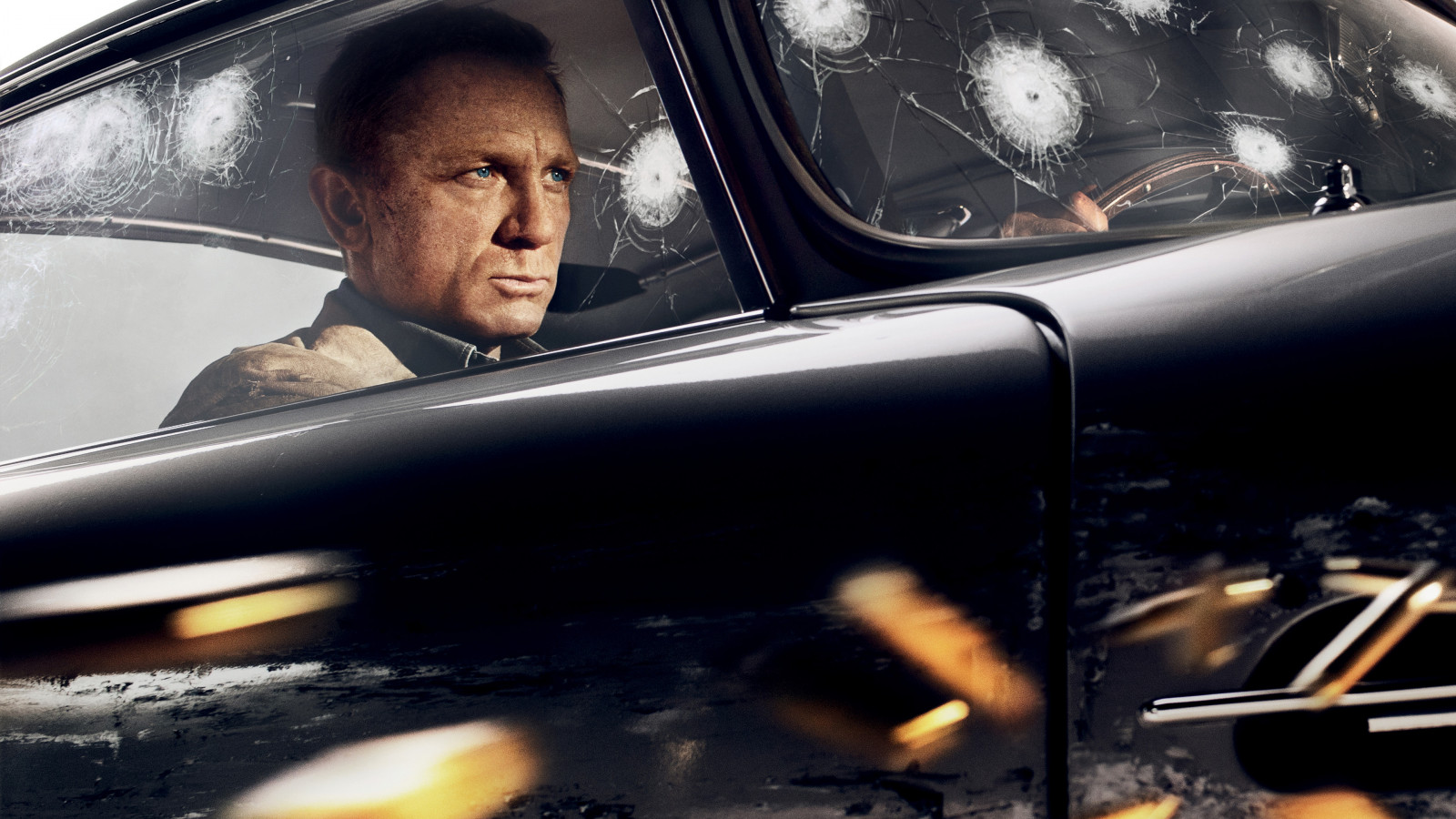 'I migliori James Bond oggi sono i Mission: Impossibile', lo scrittore Charlie Higson boccia No Time To Die