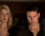 Rosamund Pike chiese a Tom Cruise di stare zitto durante un provino per Jack Reacher: 'Mi distraeva'