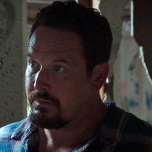 Muti: un primo piano di Cole Hauser