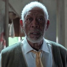 Muti: un primo piano di Morgan Freeman