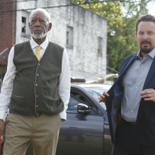 Muti: Morgan Freeman e Cole Hauser in una scena